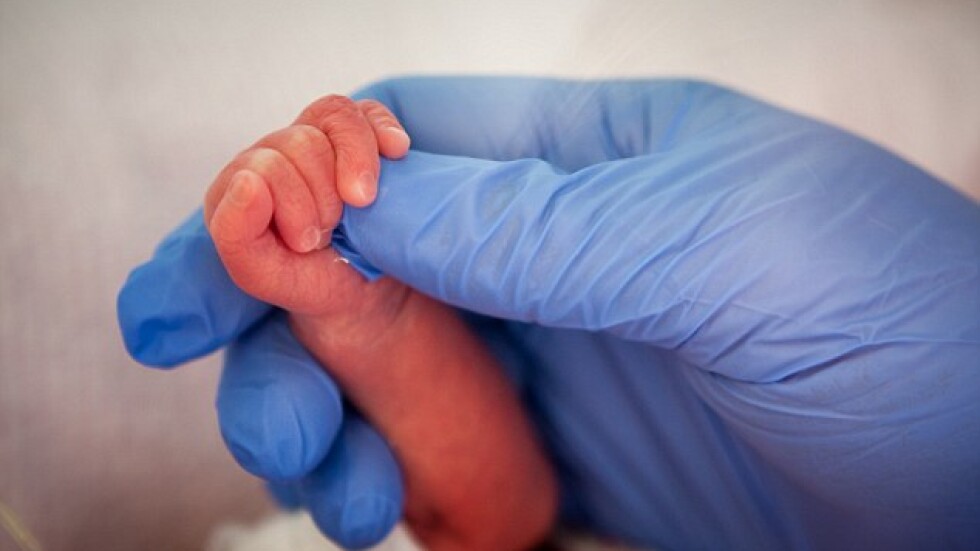 Разследват смъртта на новородено във Видин