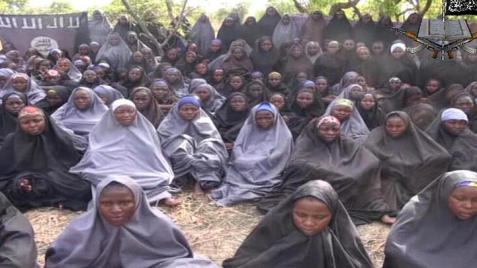 „Боко Харам” пусна запис с отвлечените момичета (ВИДЕО)