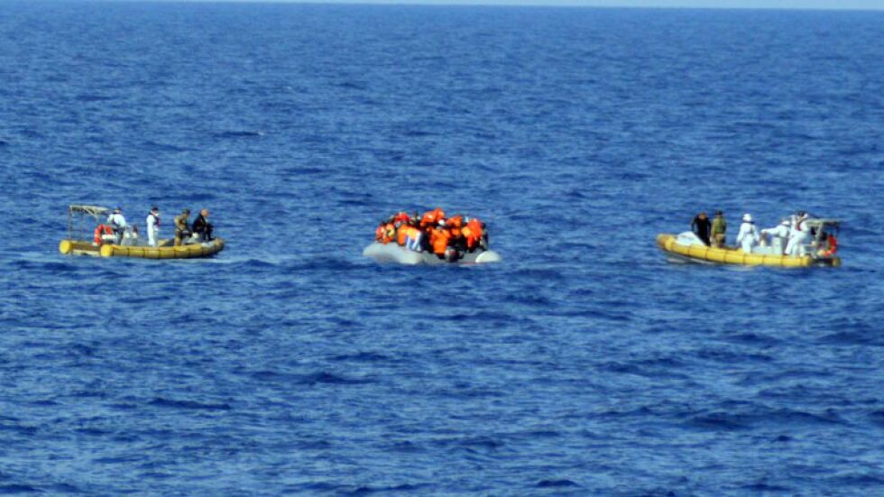 Още един кораб с имигранти потъна в Средиземно море, над 20 са загинали 