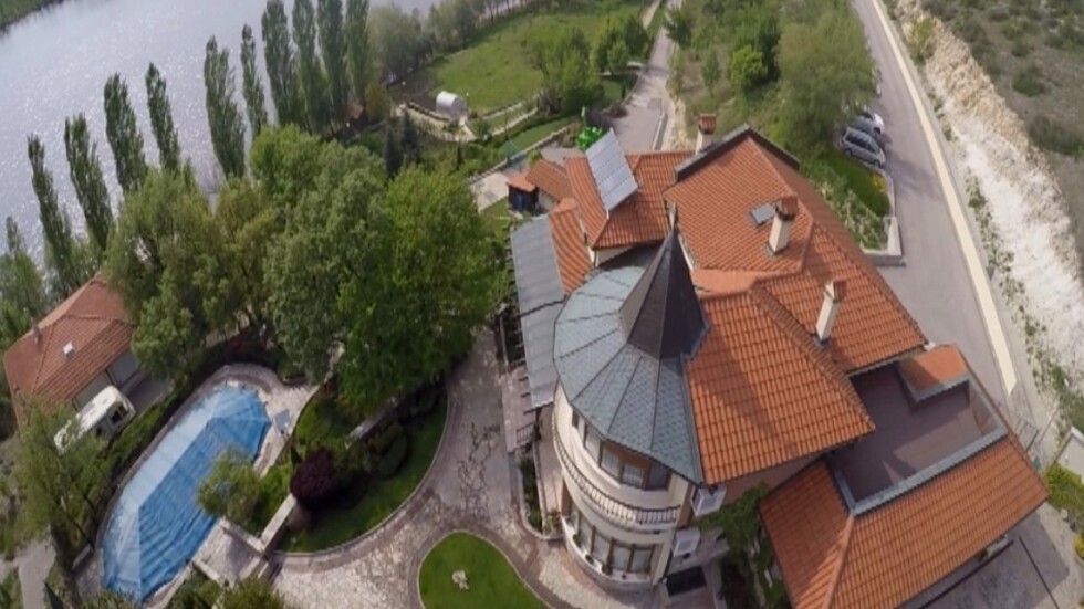 Кметът на Хасково се разполага в имение за 2,5 млн. лв. 
