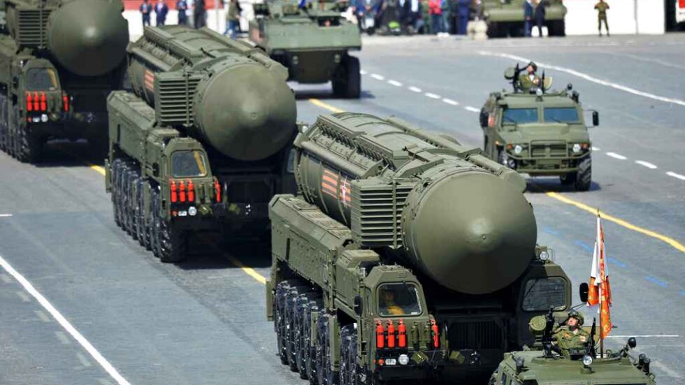 Русия демонстрира военната си мощ с парад в Деня на победата (СНИМКИ и ВИДЕО)