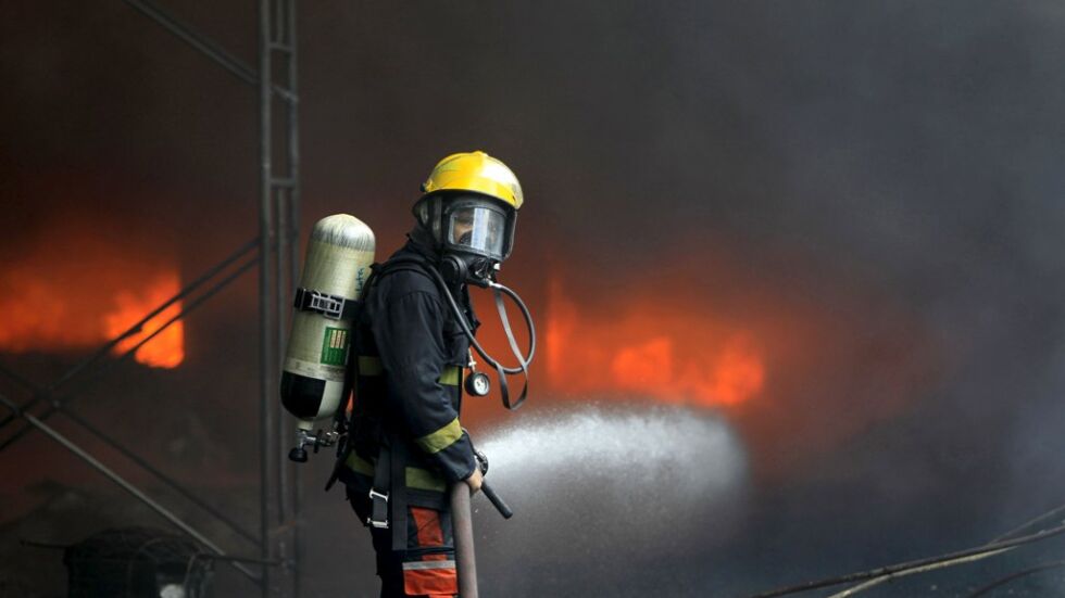 Пожар в нефтена база в Украйна 