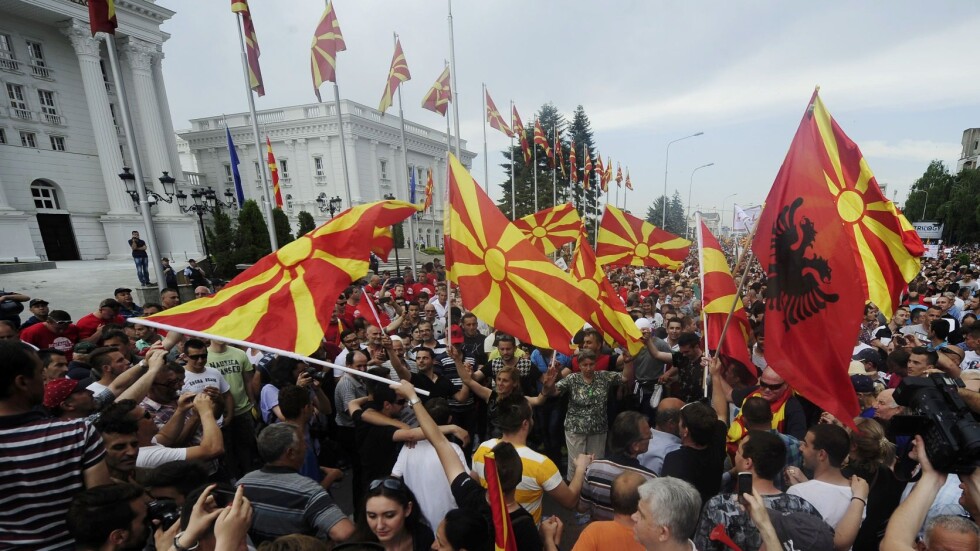 Десетки хиляди македонци излязоха срещу Груевски (СНИМКИ)