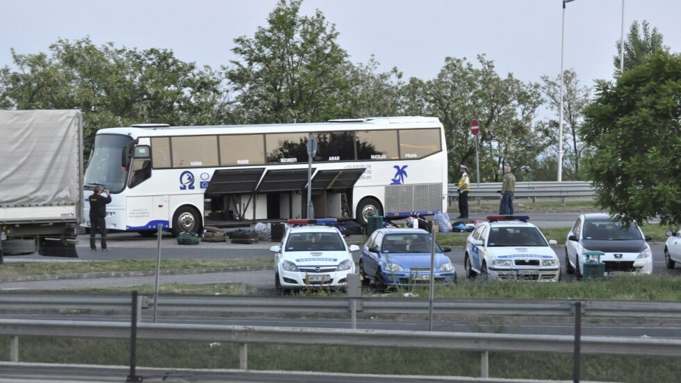 Какво знае българското МВР за автобуса с бомбата