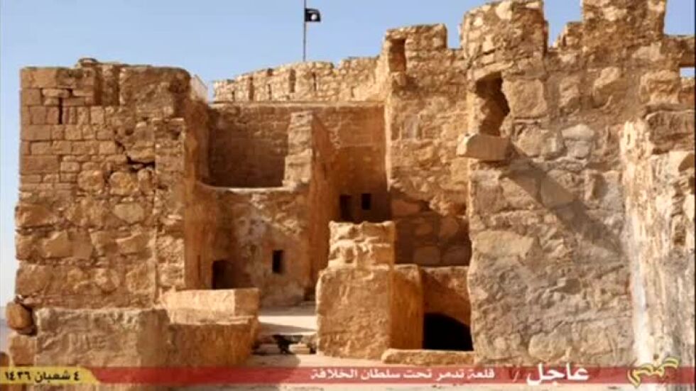 "Ислямска държава" развя флага си в Палмира