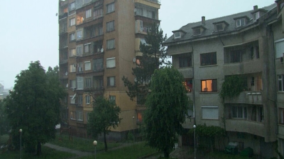 Дъждът в Северозападна България спря, разчистват и оценяват щетите