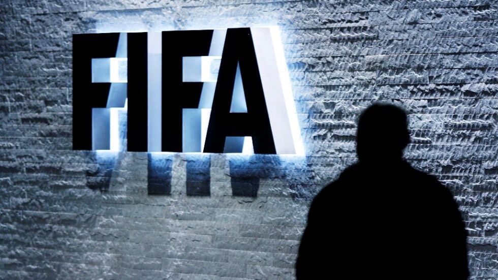 Арести във ФИФА след грандиозен скандал в световния футбол (ОБЗОР)