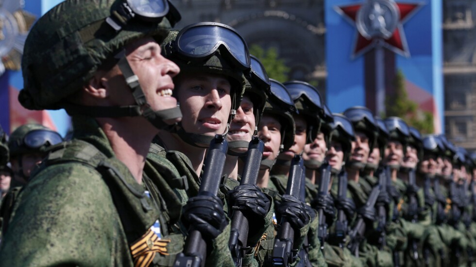 Мащабен парад в Москва за Деня на победата (ГАЛЕРИЯ и ВИДЕО)