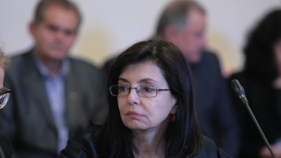 Комисията за борба с корупцията отхвърли закона „Кунева”