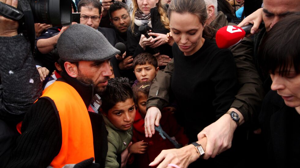 Анджелина Джоли: Хуманитарната система за бежанците се пропуква