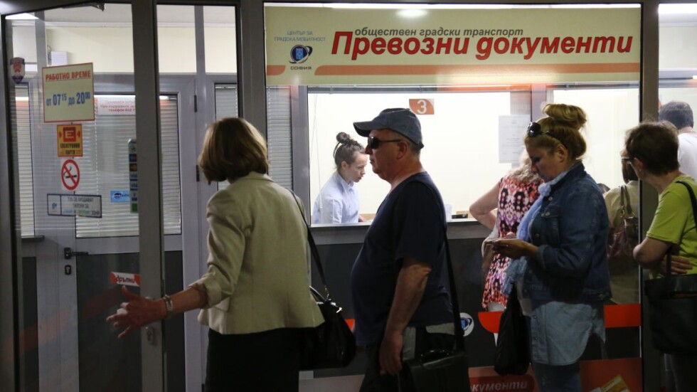 От днес плащаме 1,60 лева за билет в градския транспорт в София 