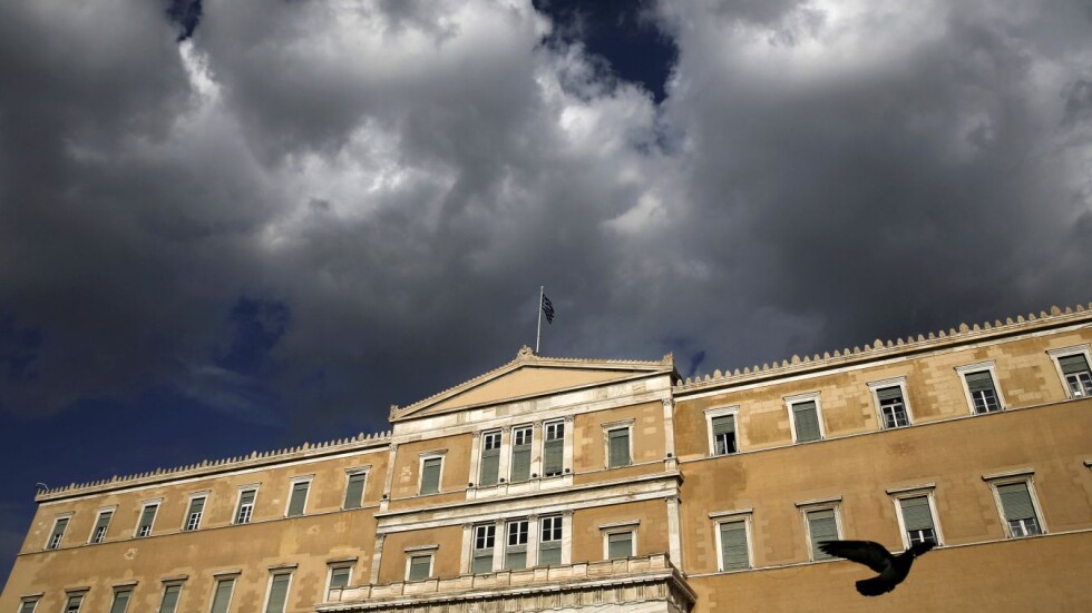 Фалшив сигнал за бомба евакуира гръцкия парламент