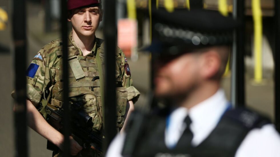 Арестуваните за атаката в Манчестър станаха 13