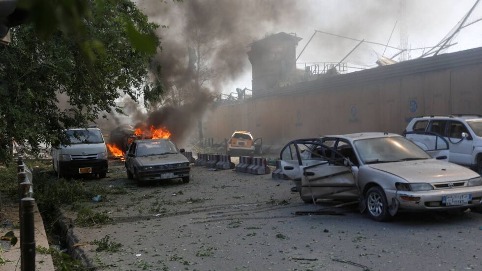 Огромна експлозия избухна на метри от българското посолство в Кабул 