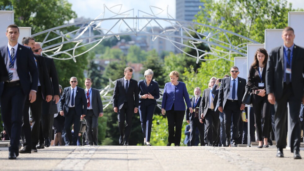 Лидерите от ЕС – без сериозни разногласия в началото на мегасрещата в София