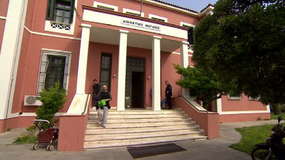 След репортажи по bTV: Омбудсманът търси решение за съдените в Гърция българи