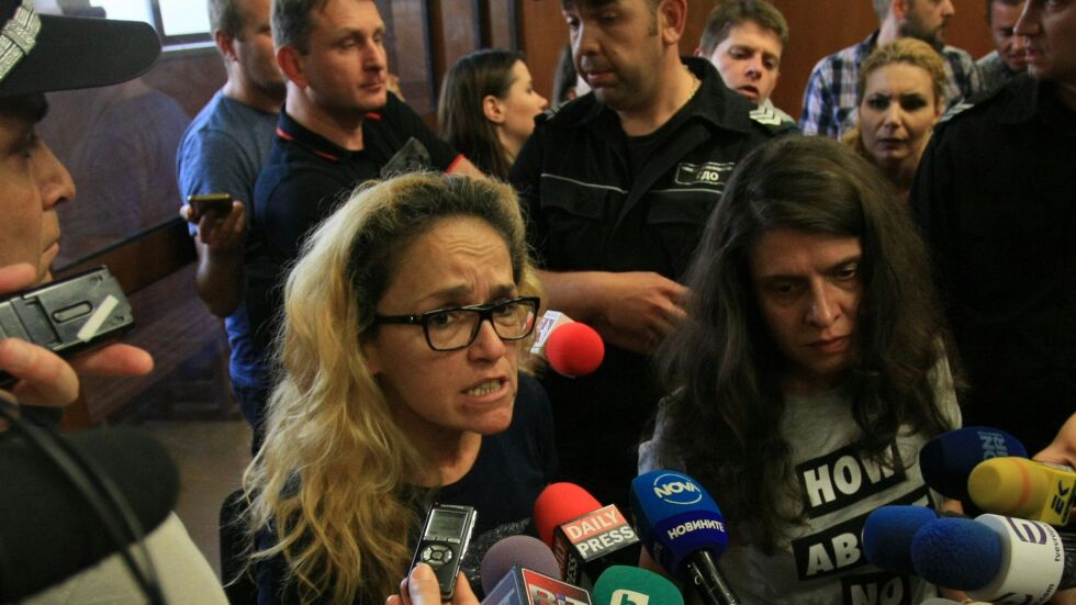 Иванчева отрича да е кметувала в „Младост” от ареста