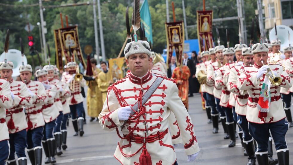 С шествие и празнична церемония в София беше отбелязан 24 май (СНИМКИ)