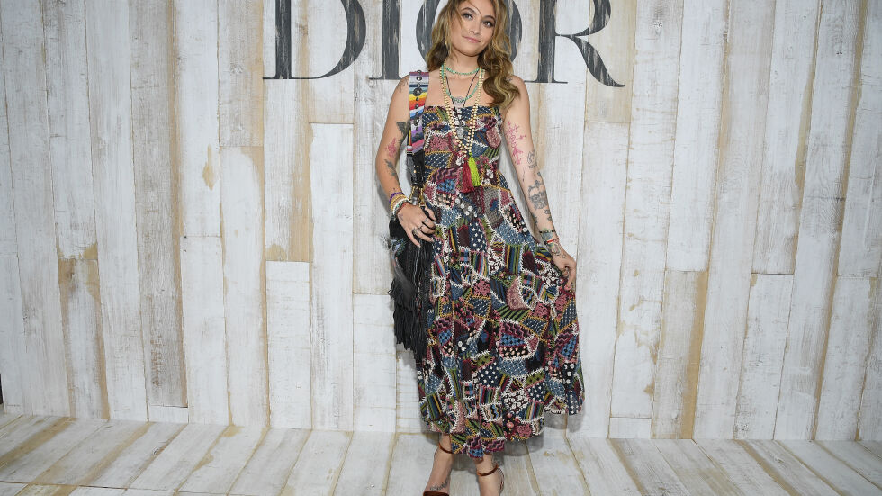 Защо дъщерята на Майкъл Джексън напусна демонстративно модното шоу на Dior, на което дефилираха коне