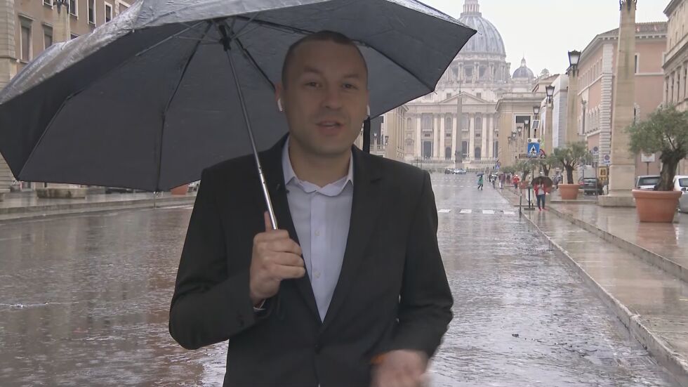 Екип на bTV в Рим: Остава ден преди визитата на папа Франциск в България 