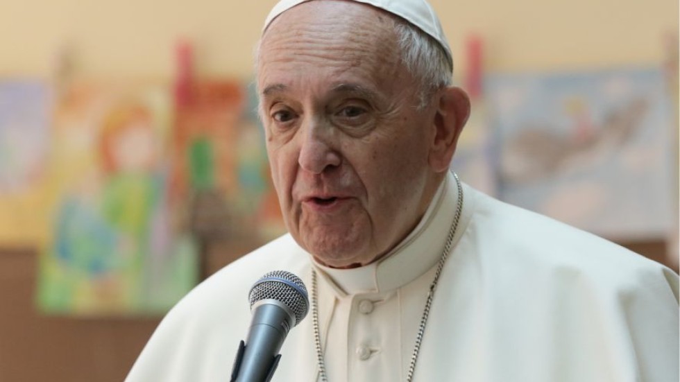 От София папата призова за диалог между религиите като условие за мир