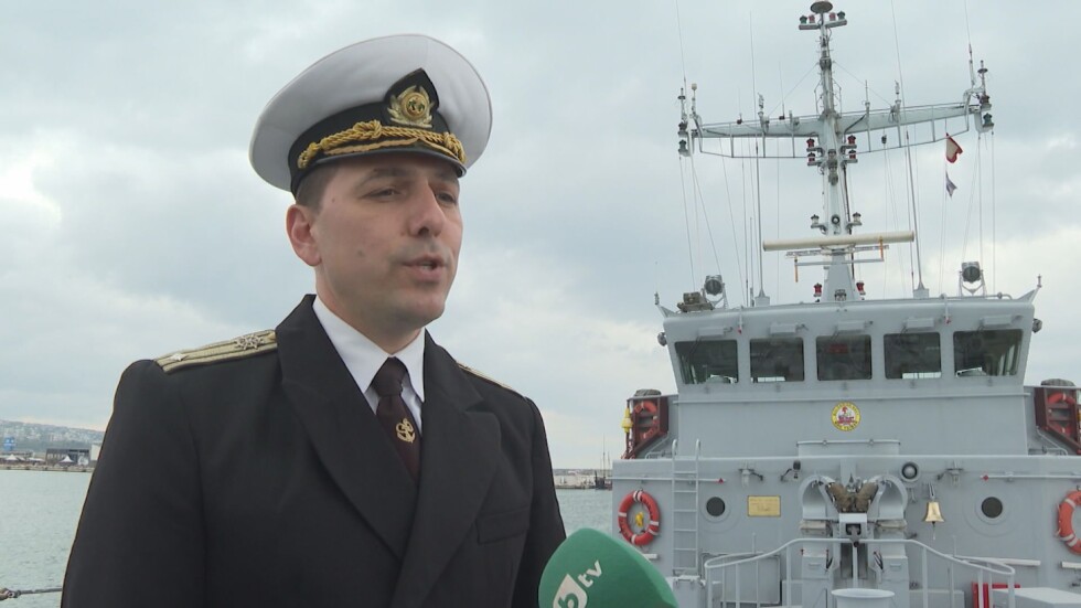 Бойни кораби и специални операции: Какво представляват българските ВМС