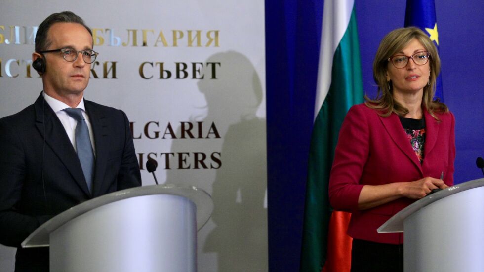 Маас: Решението за инвестиция в България е на "Фолксваген", политиката не се меси