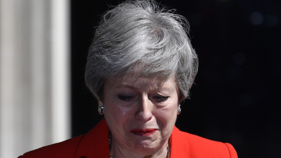 Какви са реакциите в Лондон след новината за оставката на Тереза Мей?