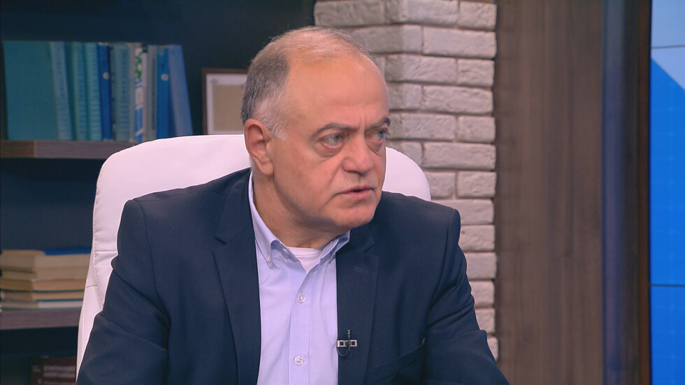 Атанасов: Ниската избирателна активност е резултат на отлива на гласове за ГЕРБ