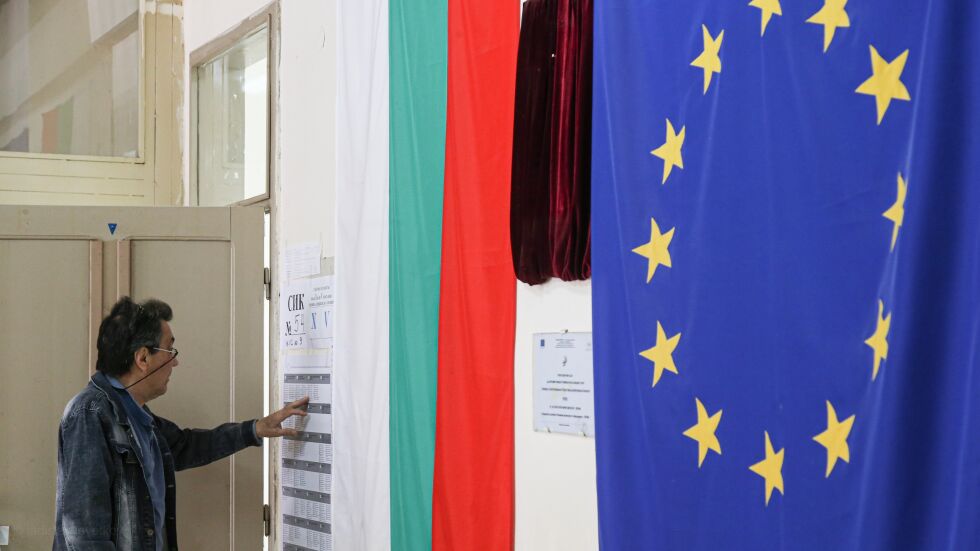 При 100% обработени протоколи: "Демократична България" печели вота в чужбина 