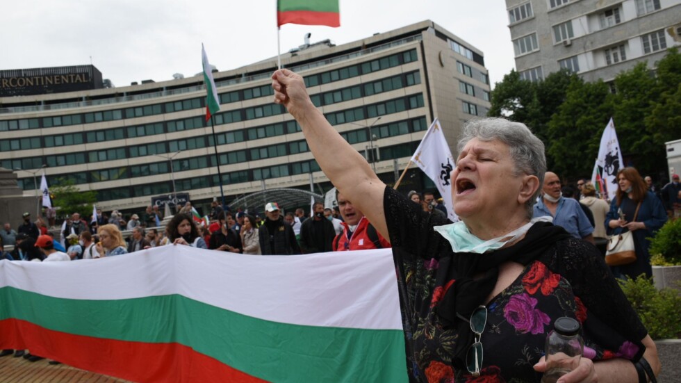 Протест на партия „Възраждане“ блокира центъра на София