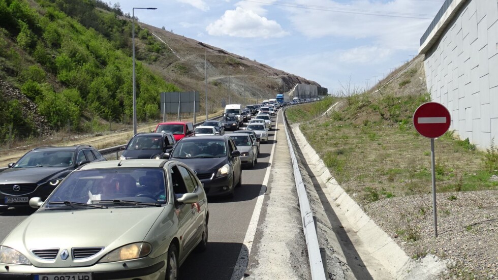 АПИ: Около 90 000 коли са се върнали в София на 4 май 