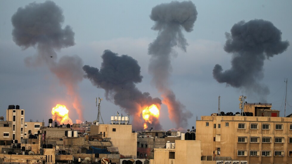 Над 200 ракети са били изстреляни от Ивицата Газа по Израел