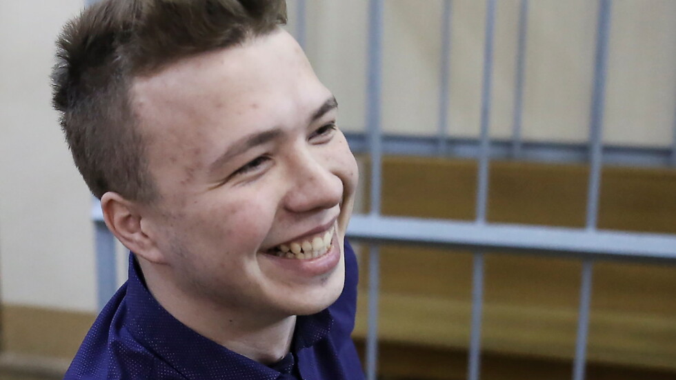 Беларуски опозиционер е арестуван след принудително приземяване на самолета му в Минск