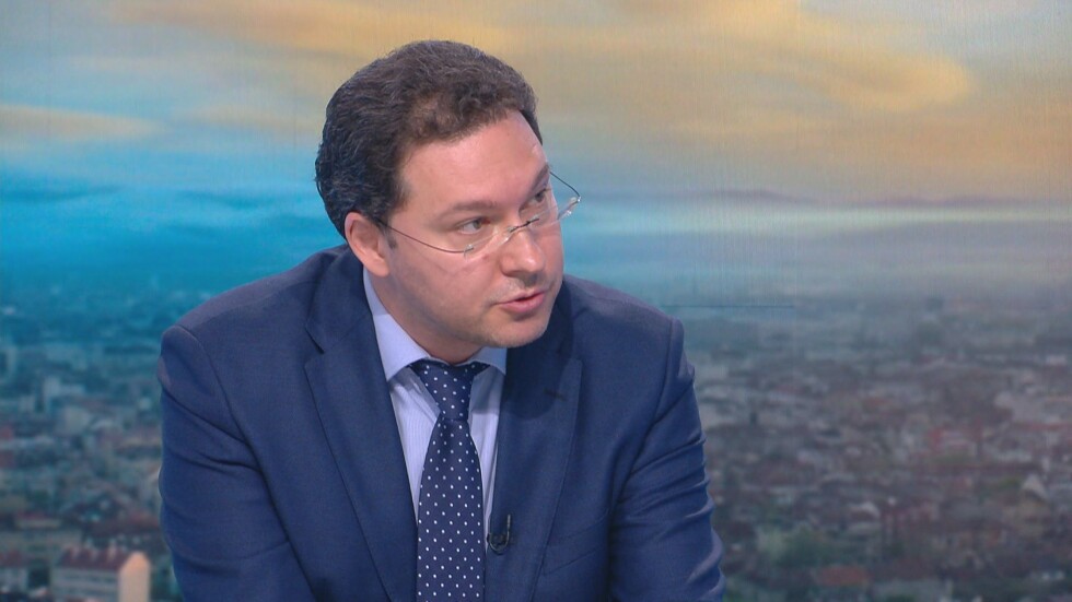 Даниел Митов: Скандалът с подслушването е ченгеджийска операция и измама