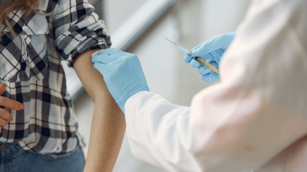 Белият дом: 50% от американците са ваксинирани срещу COVID-19
