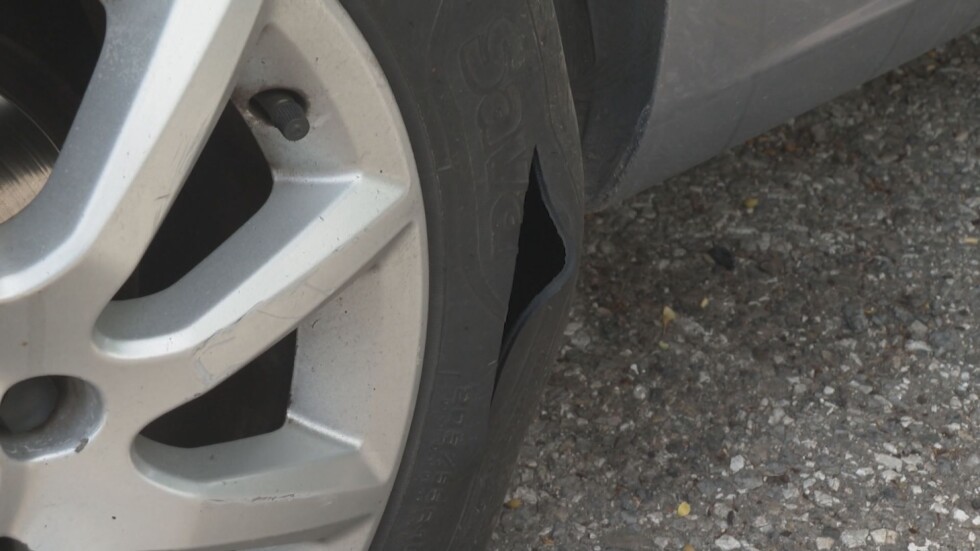 Десетки коли в Ямбол осъмнаха с нарязани гуми