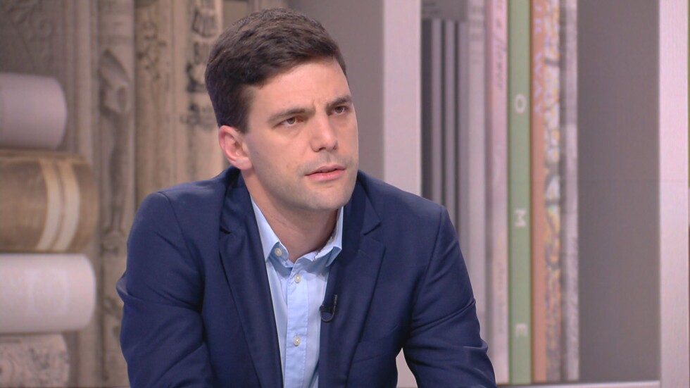 Никола Минчев пред bTV: Демонтираме решетките в НС още днес