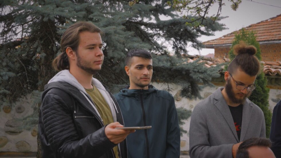 В bTV Репортерите: Ученици записват и изследват непознати български песни