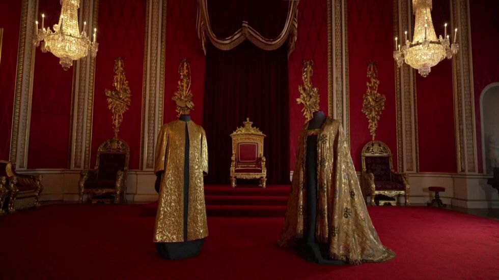 Коронацията: Как ще бъде облечен крал Чарлз III на церемонията?