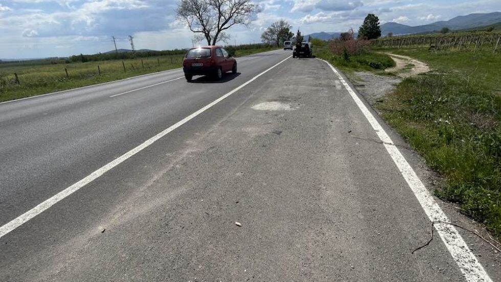 Ясни са причините за катастрофата между кола и каруца в Сливенско?