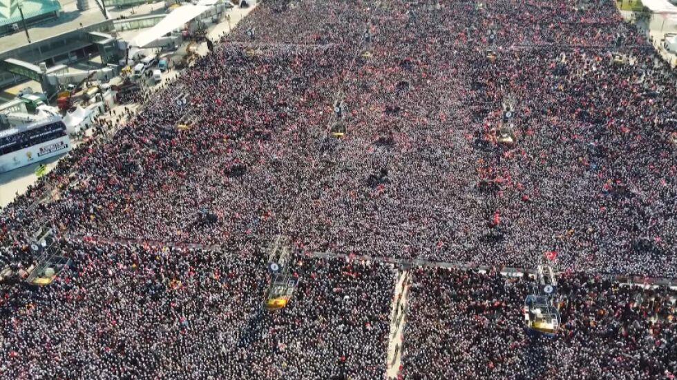 Мащабен митинг на Ердоган в Турция (ВИДЕО)