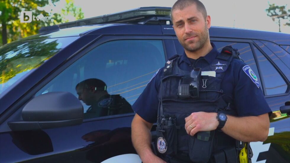 Да локализираш стрелец и да спасиш живот: Наградиха български полицай в САЩ (ВИДЕО)