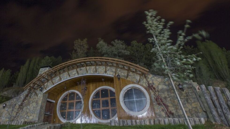  Строят първото хобит село: Вдъхновено е от сагата „ Властелинът на пръстените “ 