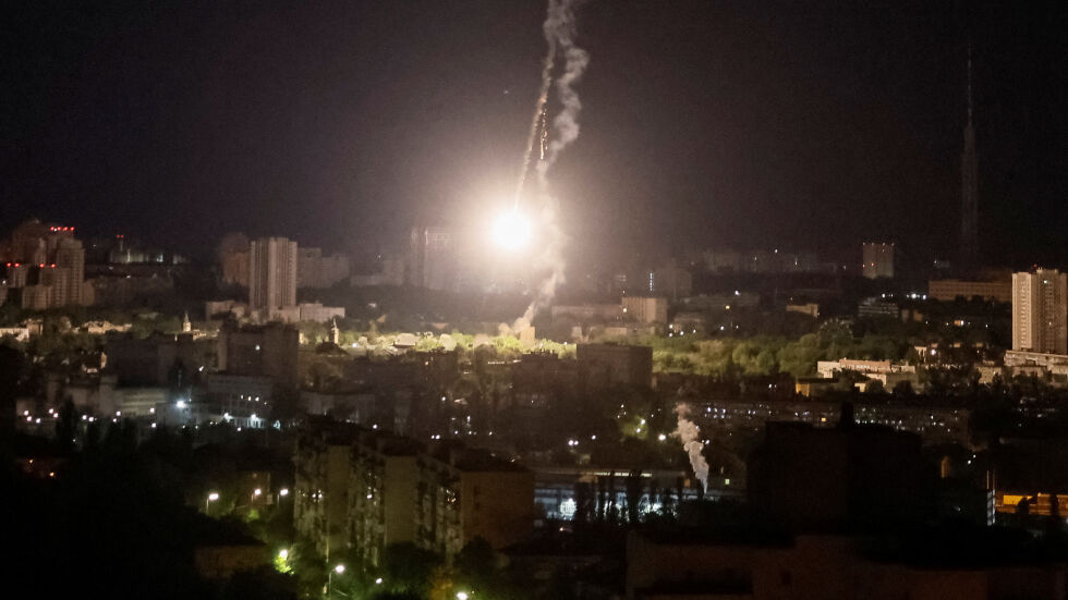 Силни експлозии в Киев (СНИМКИ)