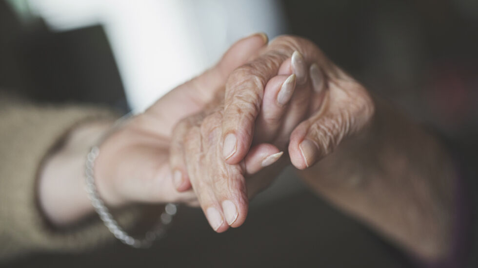  98-годишна украинка избяга от съветски бойци... по пантофи 