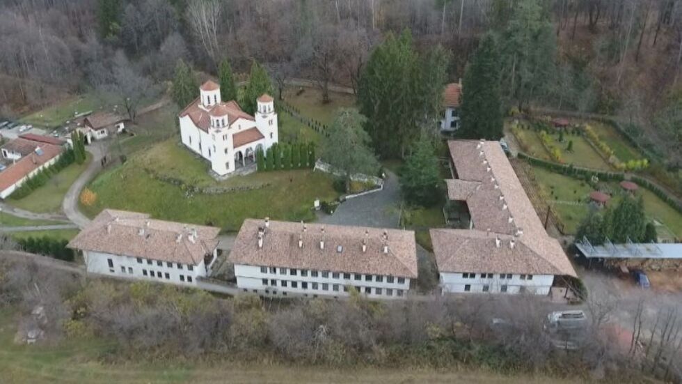  Ремонтираният храм в Клисурския манастир отваря порти 