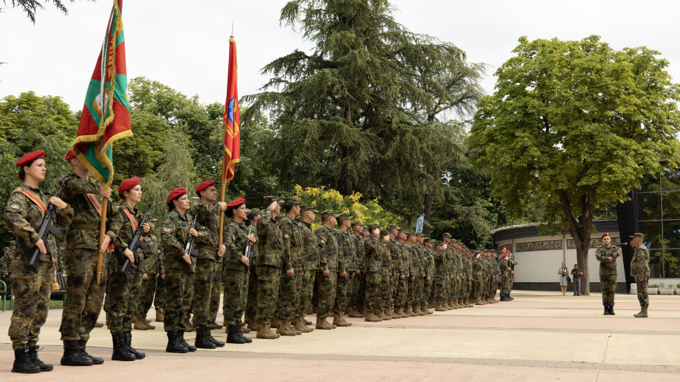  Ген. Константин Попов: Преди да приказваме за наложителна казарма, дано попълним армията 