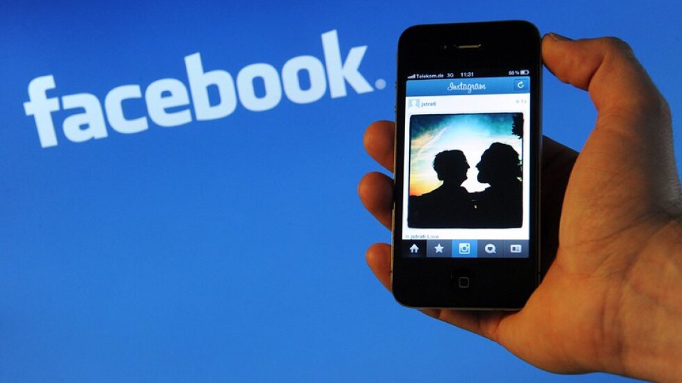 „Фейсбук“ отложи пускането на приложението си за запознанства в Европа
