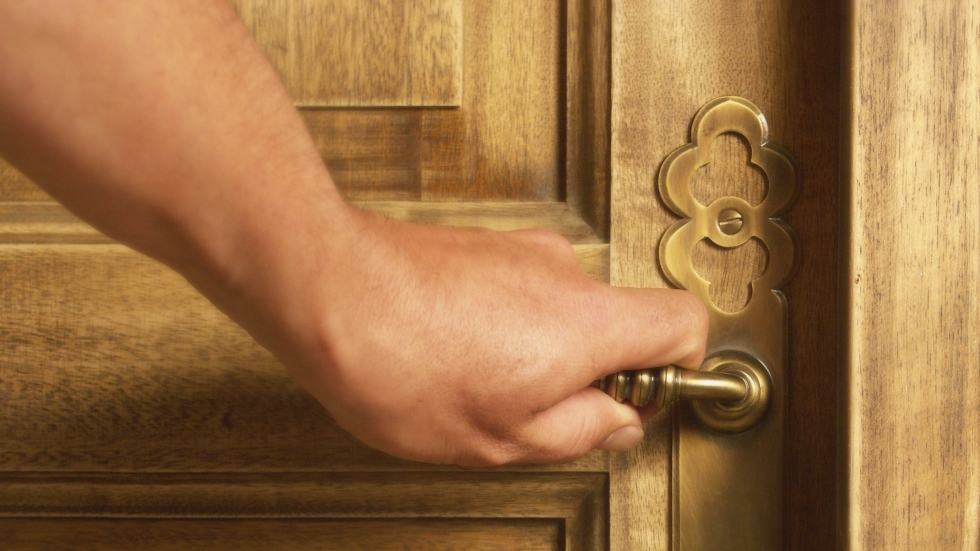 10 неща, с които можеш да се отбраняваш от крадци у дома